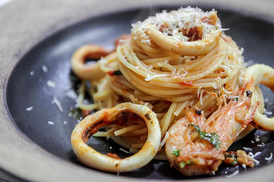 pasta, spaguetti, nuudelit, katkarapu, ateria, ruokalaji, keittiö, italialainen, 파마산 치즈, 스파게티