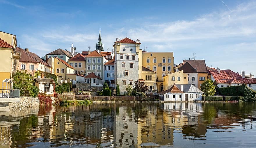Cseh Köztársaság, épület, tó
