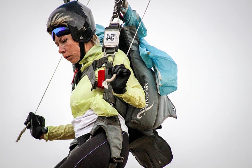 skydiving, Kadın, gökyüzü, paraşütü hemen açmadan atlayan kimse, Spor Dalları, Eğlence Faaliyetleri, uçan, uçuş, macera