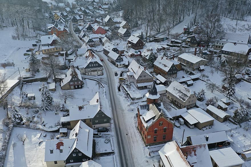село Уолтер, верхня лузатія, зима, саксонія, Німеччина, сніг, дах, пташиного польоту, архітектура, екстер'єр будівлі, високий кут зору