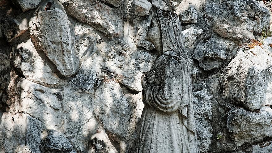 Steinfigur, beten, Maria, Kind, heilig, Kirche, Friedhof, Kunst, Skulptur, Tod, Engelsfigur