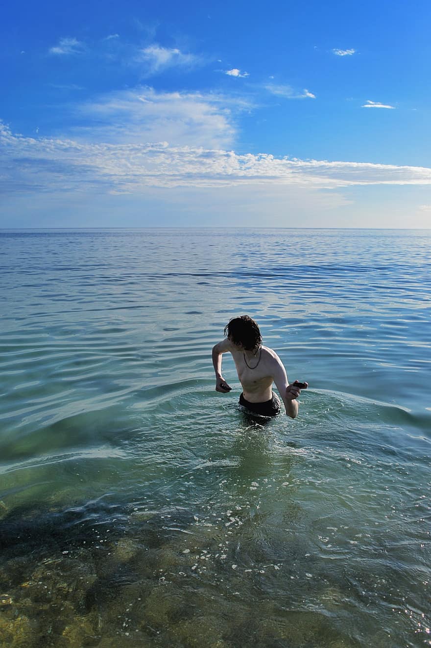 pludmale, zēns, spēlē, vasarā, okeāns, ārā, atpūtai, brīvdienas, ūdens, sievietēm, zils