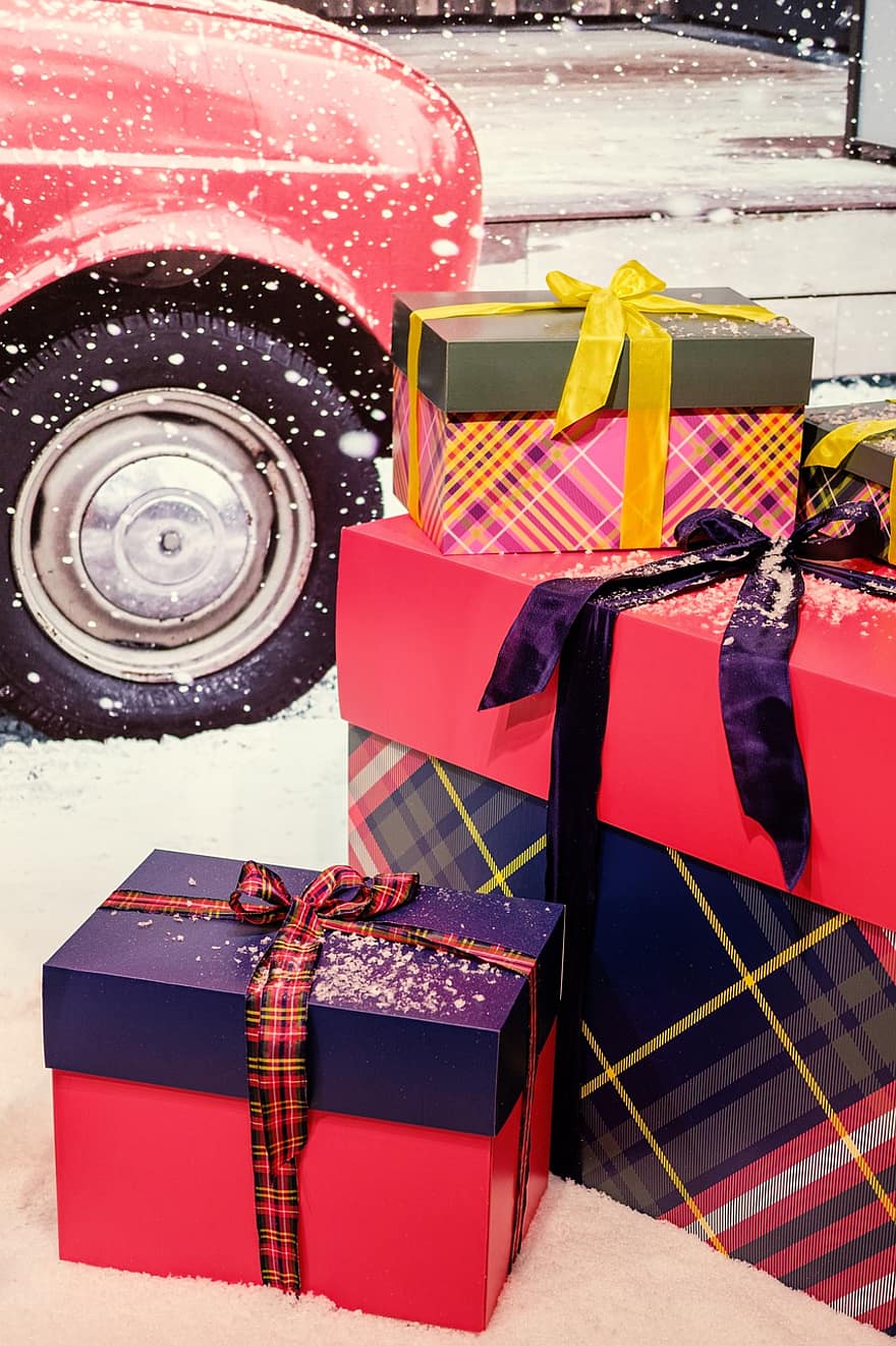 Gifts, Surprise, Snow, Winter, Christmas, Christmas Time, Birthday, Coupon