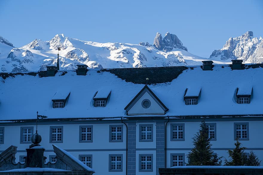 clădire, iarnă, zăpadă, acoperiş, ferestre, conac, casă, Munte, arhitectură, Engelberg