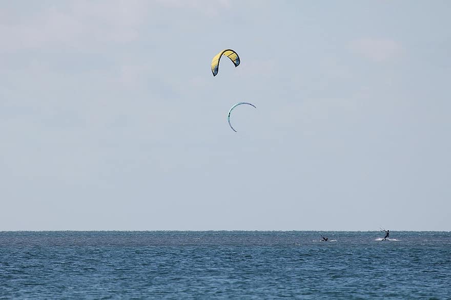 kitesurfing, ocean, valuri, sporturi extreme, sportiv, zbor, albastru, apă, viteză, aventură, activitate