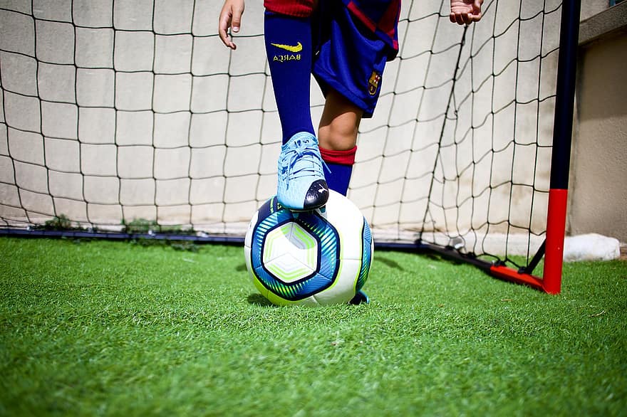 м'яч, футбольний гравець, мета, футбол, спорт, команда, форма, весело, гра, програвач