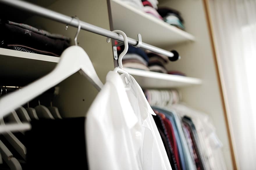 lemari pakaian, gantungan jas, ruang ganti, rak pakaian, mode, pakaian, gantungan baju