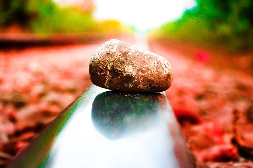 rock, carril, reflexión, piedra, ferrocarril, al aire libre, de cerca, más cerca, humano, agua, tramo