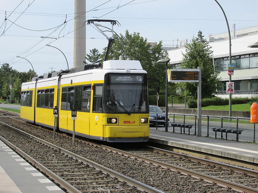 τραμ, Βερολίνο, bvg, κεφάλαιο, να σταματήσει, σιδηροτροχιές, πλατφόρμα, αλυσιδωτή, πίνακα αποτελεσμάτων, κίτρινος, bsr