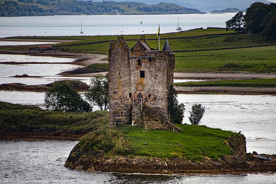 Castle, Castle Stalker, Tower, Building, Landmark, Ruins, Lake, Oban, Scotland, Highlands, Alba