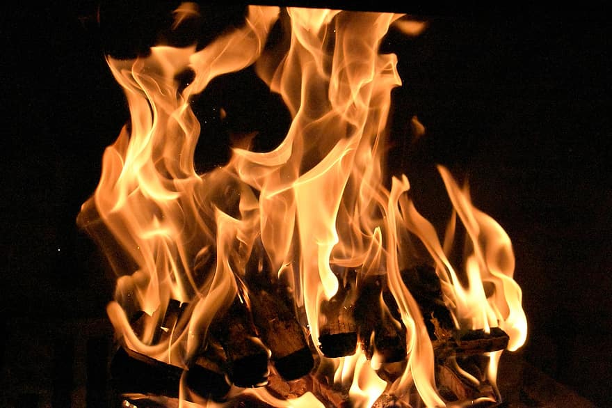 Пожар, костер, огонь, сжигание, высокая температура, тепло, свет, дрова, пламя, естественное явление, температура