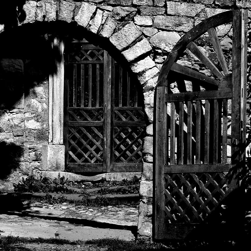 portão, abrir, Entrada, monocromático, velho, arquitetura, Preto e branco, antiquado, madeira, história, porta