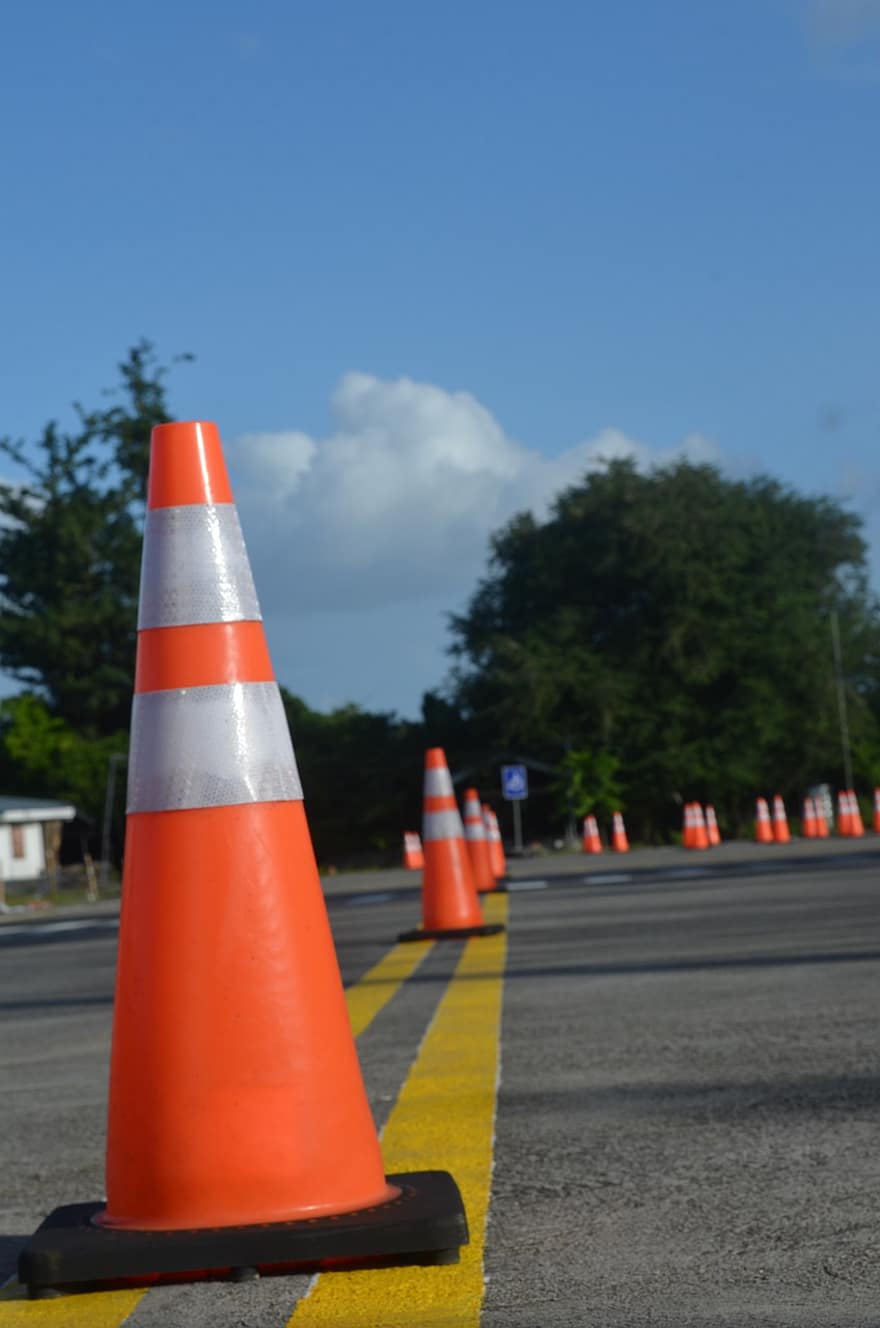 Traffic Cone, Driving School, Road Track, Road Cone, Warning Cone, Yellow Line, Test Track, Road, Asphalt, traffic, danger