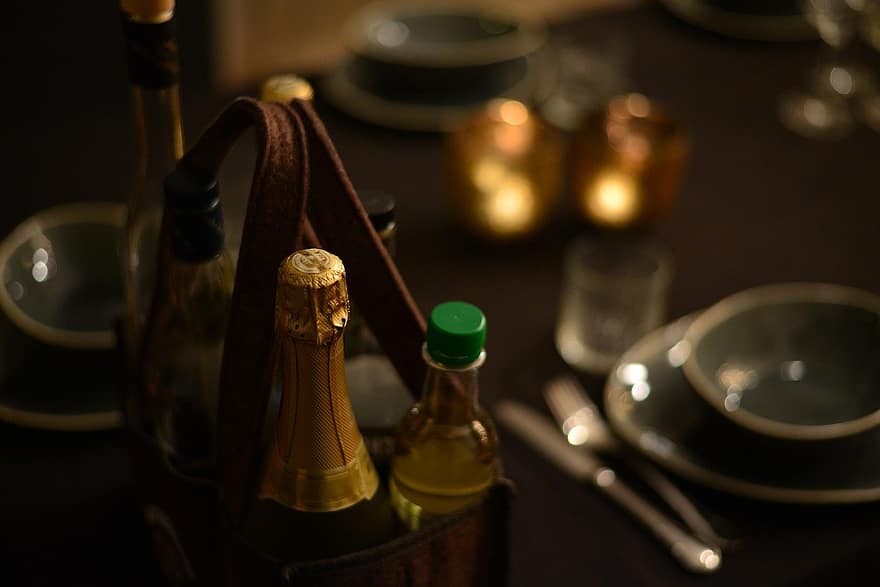pezsgőbor, vacsora, ünneplés