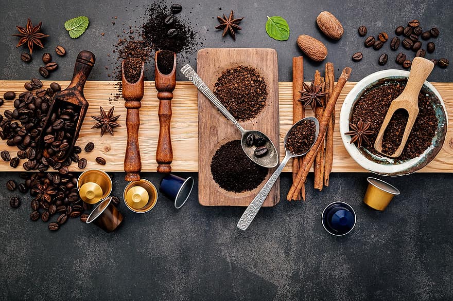 grains de café, pose à plat, Contexte, bois, arabica, des haricots, sol, rôti, boisson, aromatique, caféine
