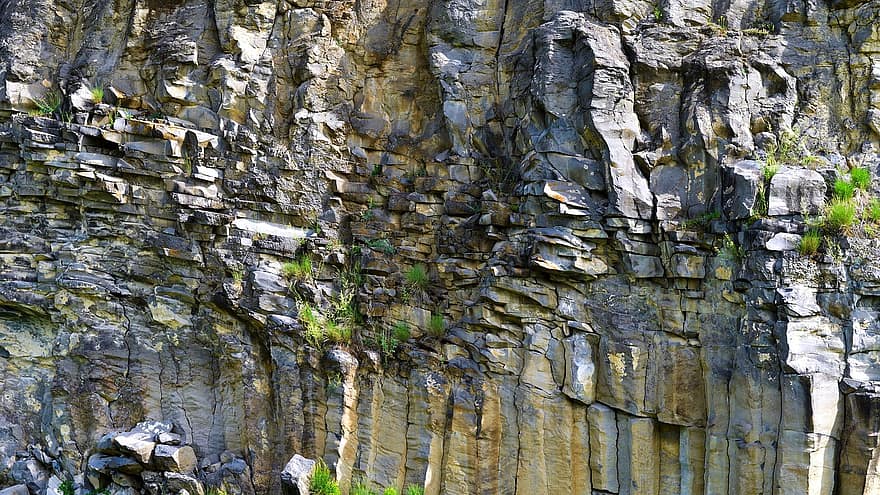Basalto Vulcânico, colunas de basalto, geologia, colunas