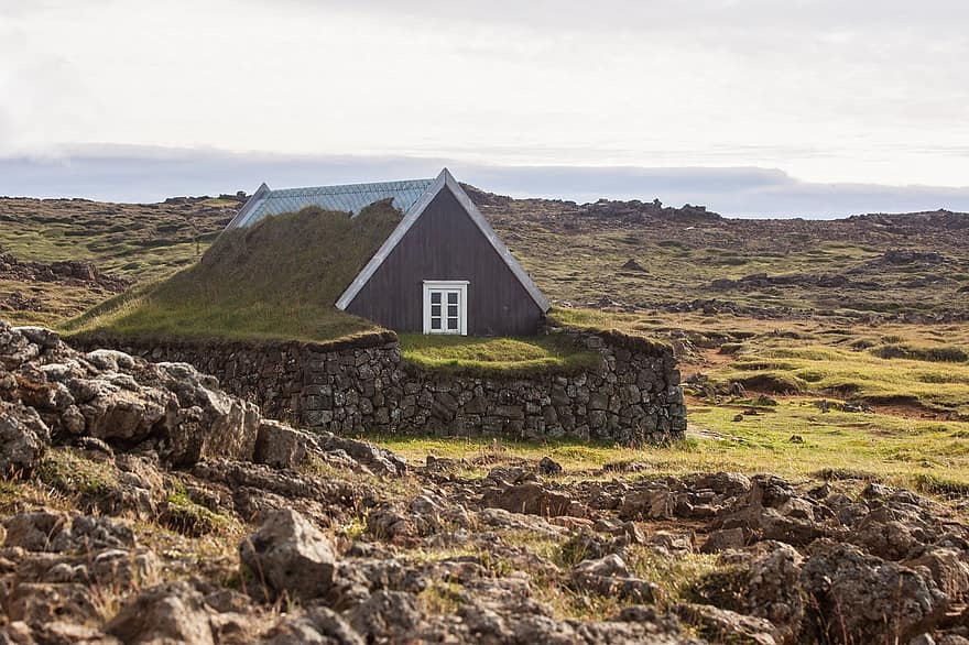 namas, akmenys, slėnyje, žolė, kalnai, pobūdį, dangus, debesys, Islandija