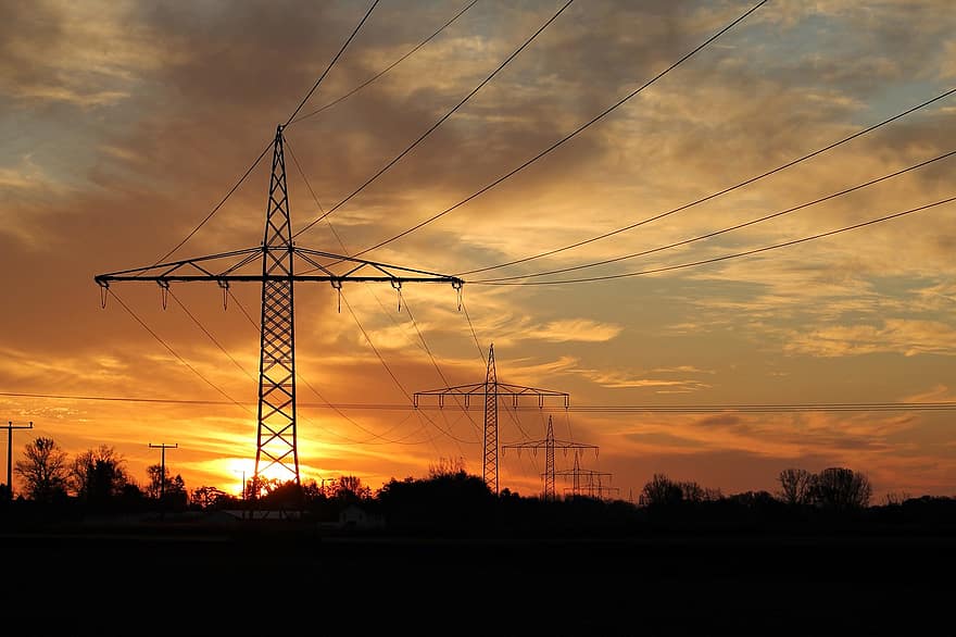 pilones, puesta de sol, silueta, oscuridad, torres de transmisión, torres de poder, cables, postes de electricidad, líneas eléctricas, líneas de alta tensión