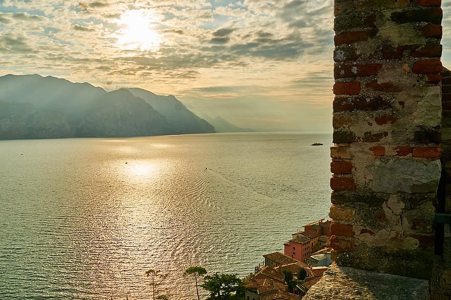 Itálie, jezero garda, západ slunce, veneto