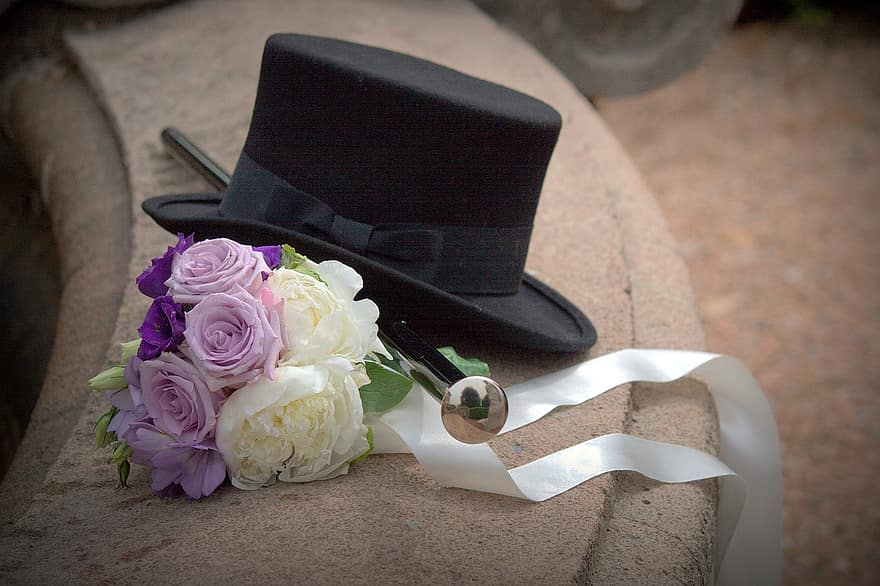 bukiet, kapelusz, trzcinowy, kwiaty, bukiet ślubny, układ kwiatowy, dekoracyjny