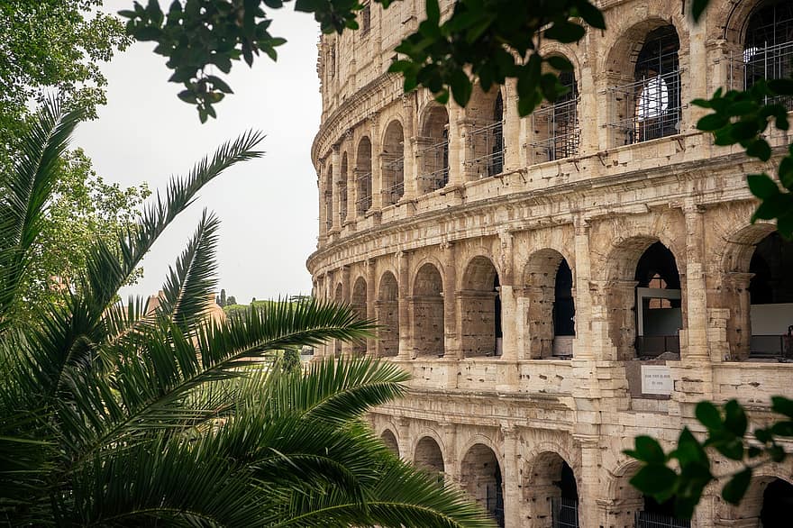 Kolosseum, Theater, Monument, Wahrzeichen, Gladiatoren, Rom, Italien, historisch, Tourismus, Reisen, Städtereise
