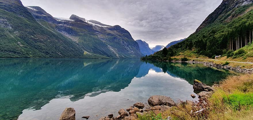 Norvégia, tó, hegyek, tájkép, természet, erdő