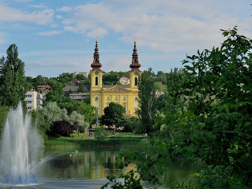 Iglesia, edificio, lago, fuente, parque, jardín, arquitectura, Hungría, Europa