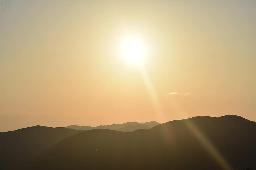 sortida del sol, muntanyes, silueta, sol, llum solar, pic, cim, Serra, muntanyós, camp, paisatge