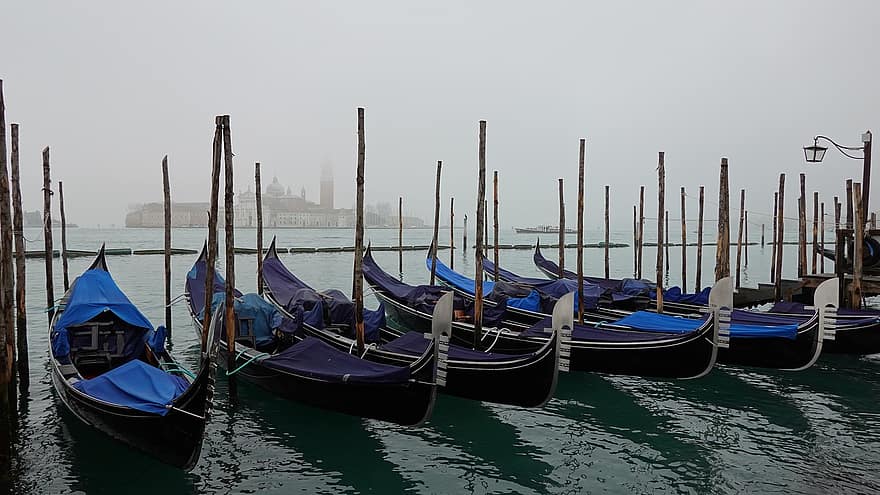 Venezia, Italia, gondoler, nautisk fartøy, reise, turisme, vann, kanal, italiensk kultur, berømt sted, reisemål