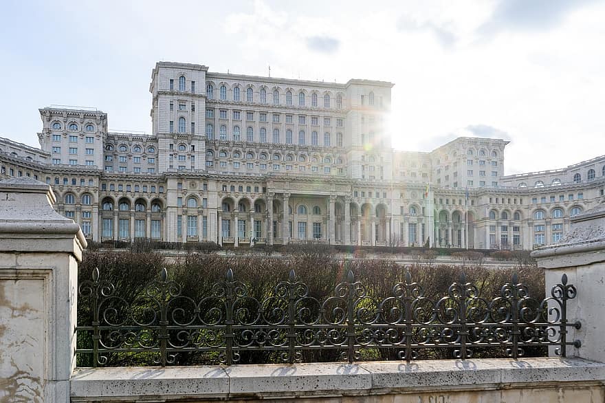Бухарест, дворец парламента, Румыния, архитектура, памятник, ориентир