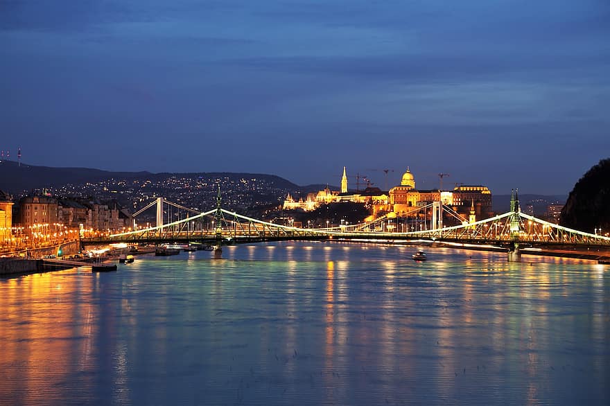 Budapeste, rio, ponte, castelo, luzes, à noite, Hungria