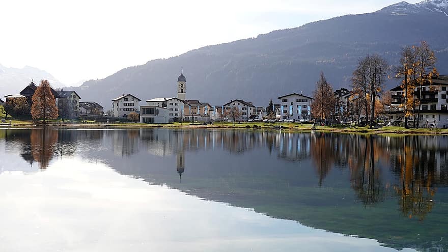 landsby, sø, bjerg, afspejling, vand, huse, bygninger, landskab, Laax, Graubünden