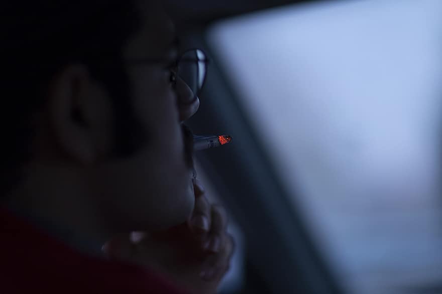 людина, куріння, сигарету