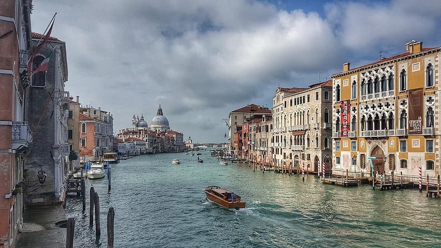 Venecija, Italija, kanalas, miesto vaizdą, miestas, miesto, žinoma vieta, architektūra, kelionė, turizmą, laivas