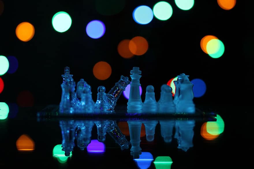 Chess, Crystal, Chess Board, Chess Pieces, Play, Strategy, Sport, Dark, night, backgrounds, reflection