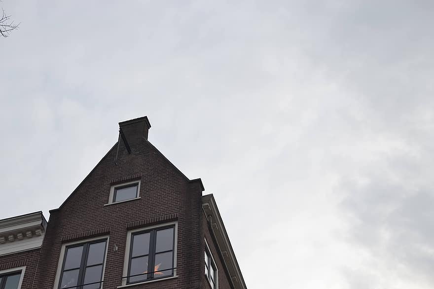 อัมสเตอร์ดัม, อาคาร, ท้องฟ้า, เมฆ, บ้าน, หน้าต่าง, หลังคา, สถาปัตยกรรม, ภายนอกอาคาร, โครงสร้างที่สร้างขึ้น, สีน้ำเงิน