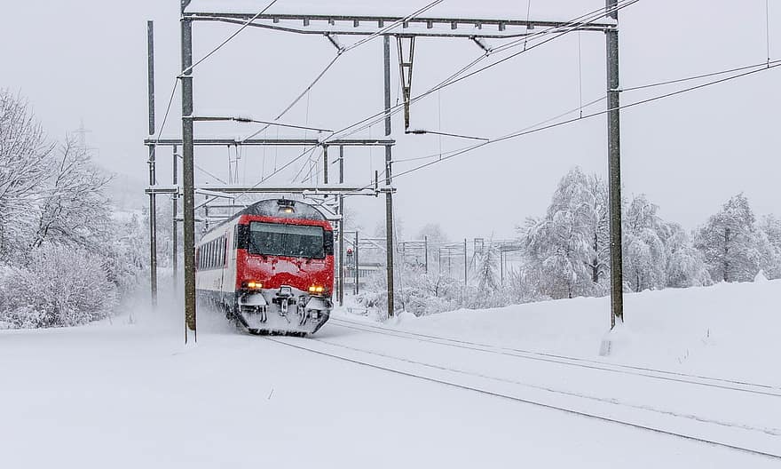 vlak, železnice, sníh, zimní, sněžení, mráz, lokomotiva, železniční koleje, jinovatka, zasněžený, železniční tratě