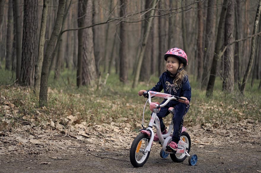 bicicleta, niñita, bosque, naturaleza, infancia, caminar, excursión, deporte, ciclismo, niño, divertido