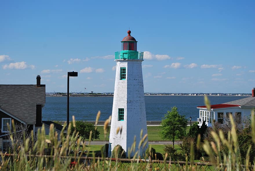 Lighthouse, Tower, Bay, Seaside, Building, Coast, Coastline, Sea, Ocean, Fort Monroe, Point Comfort Lighthouse