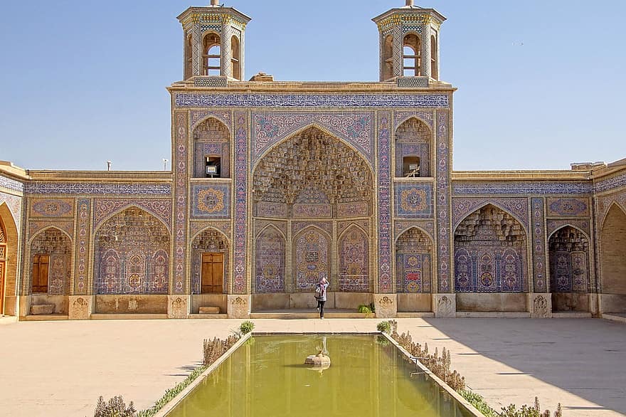 Iran, Persia, Shiraz, kulttuuri, arkkitehtuuri, viljelmät, uskonto, kuuluisa paikka, rakennuksen ulkoa, minareetti, hengellisyys