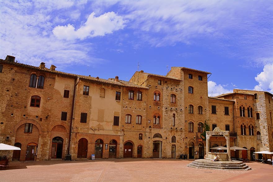 plaza, casas, antiguo, palacios, cielo, nubes, arquitectura, construcción, San Gimignano, toscana, Italia