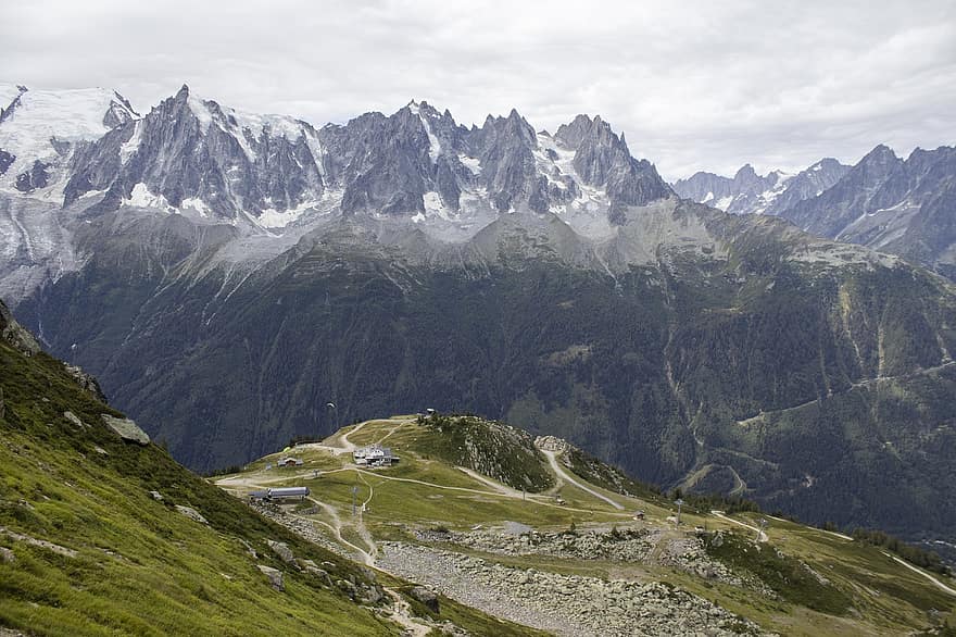 Gipfel, bergig, Berge, Berghäuser, Gebirge, Berglandschaft, Landschaft, Natur, alpin, Mont Blanc, Französische Alpen