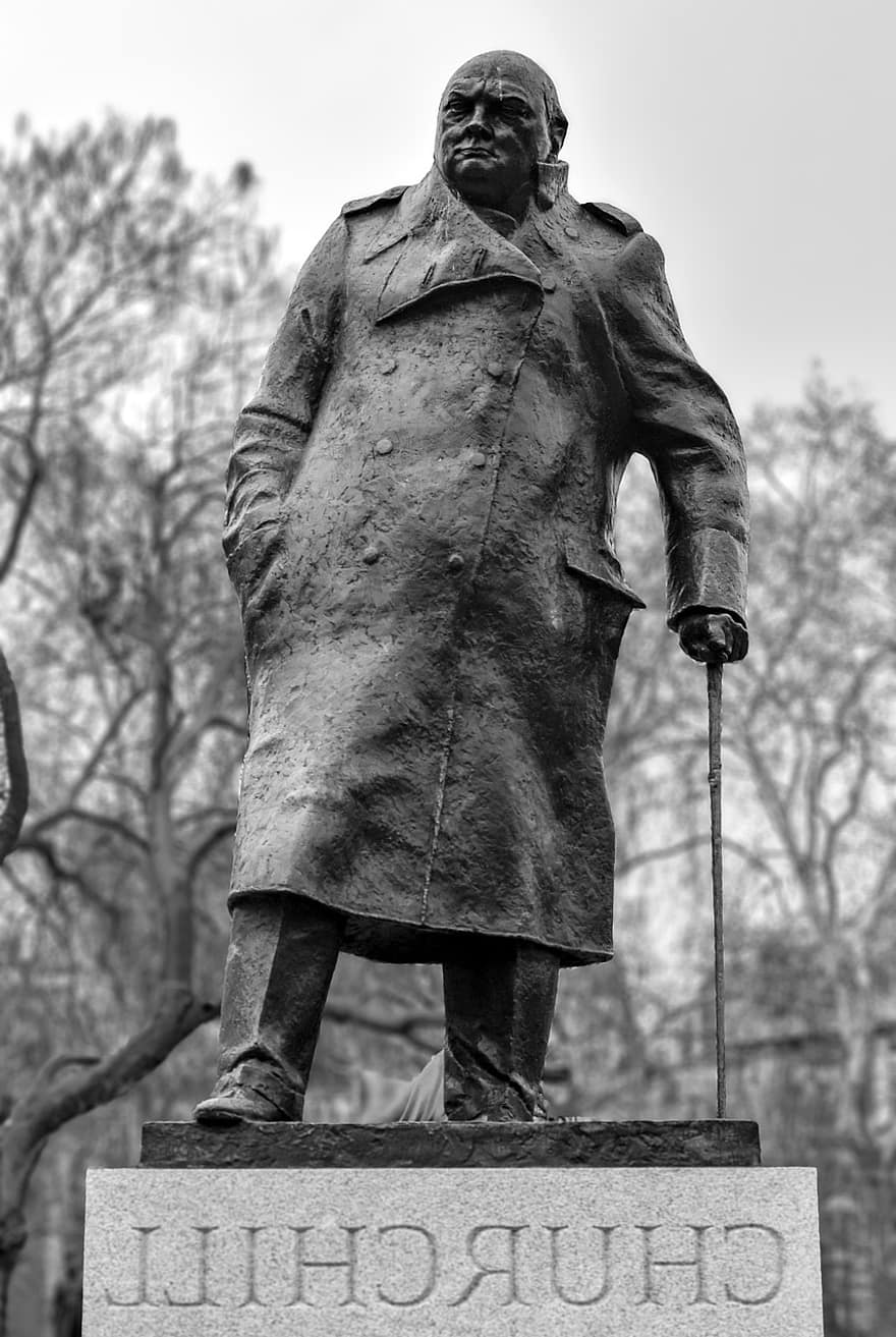 Churchill szobor, Történelmi szobor, szobor, London, Anglia, híres hely, fekete és fehér, emlékmű, történelem, férfiak, háború