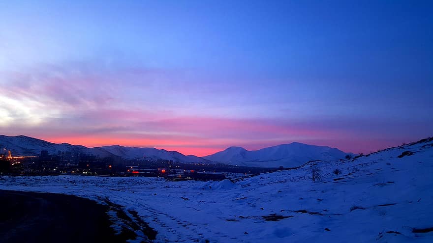 solnedgang, bjerge, sne, by, landsby, vinter