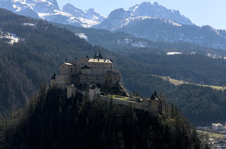 fortaleza, castillo, montañas, Alpes, naturaleza, Salsburgo, histórico, arquitectura, montaña, paisaje, bosque