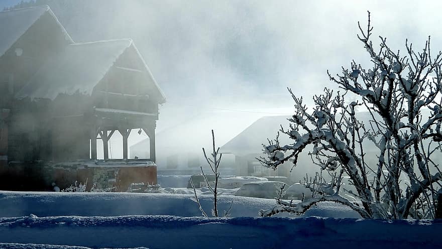 село, зима, мъгла, неприветлив, сняг, мистична, ваканционна къща, къща, сграда, мъглявина, скреж