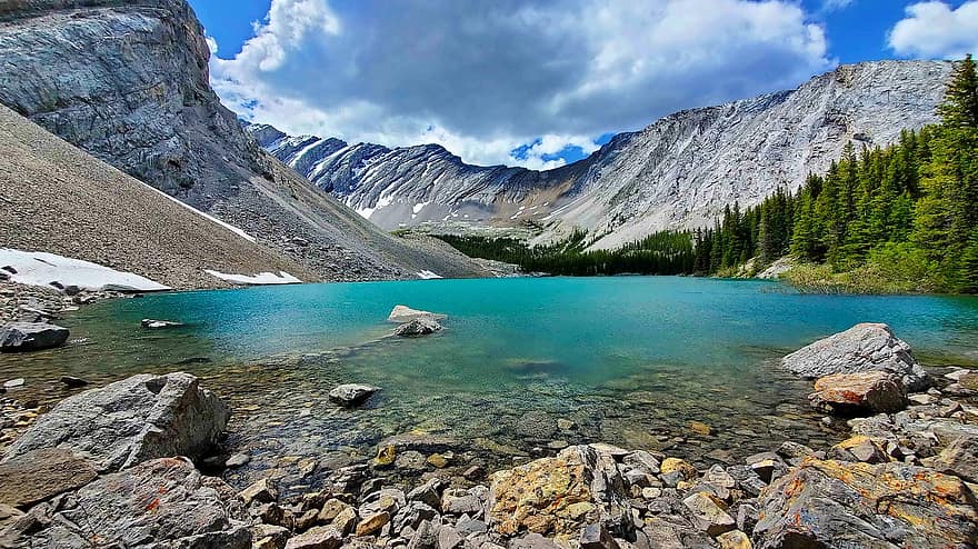 湖、山岳、カナナスキス、カナダ、アルバータ、自然、岩、水、風景、山、夏