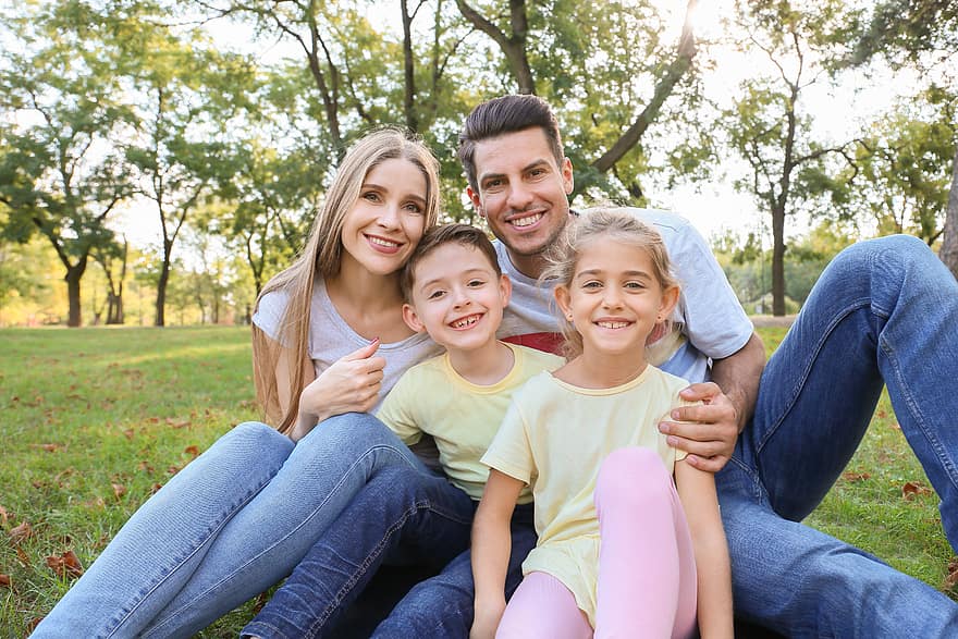 family, portrait, outside, father, son, mother, daughter, smiling, park, picnic, together