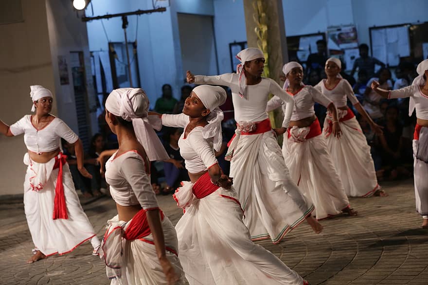 Sri Lanka, tradycyjny taniec, Taniec country, Azja, południowa Azja, Taniec Sri Lanki, Taniec tradycyjny na Sri Lance, Kultura Sri Lanki, Turystyka Sri Lanki, Najlepsze ze Sri Lanki, kultury