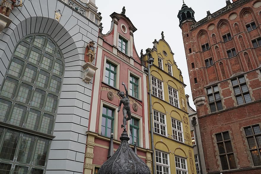 scultura, case a schiera, facciata, gdańsk, architettura, città, turismo, immobiliare, posto famoso, esterno dell'edificio, struttura costruita